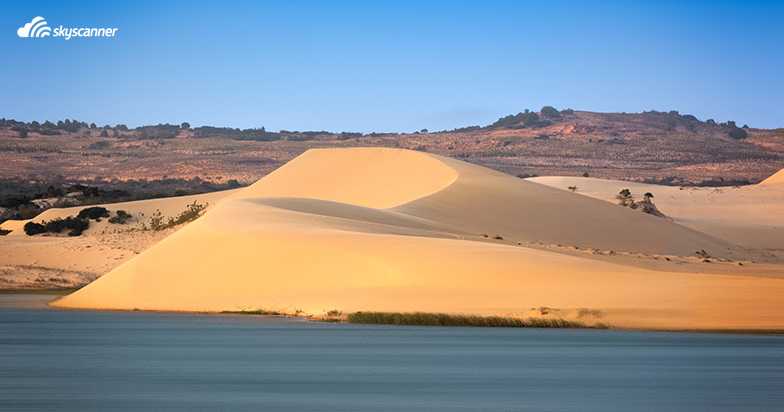 vietnam-mui-ne-white-sand-dune